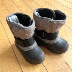 Stonz Charcoal Mid Season Spring Fall Boots Size 6 Toddler
